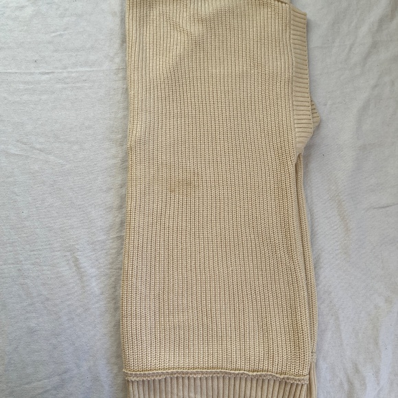 Ushatava Cream Knit Oversized Vest Unisex - Picture 5 of 10